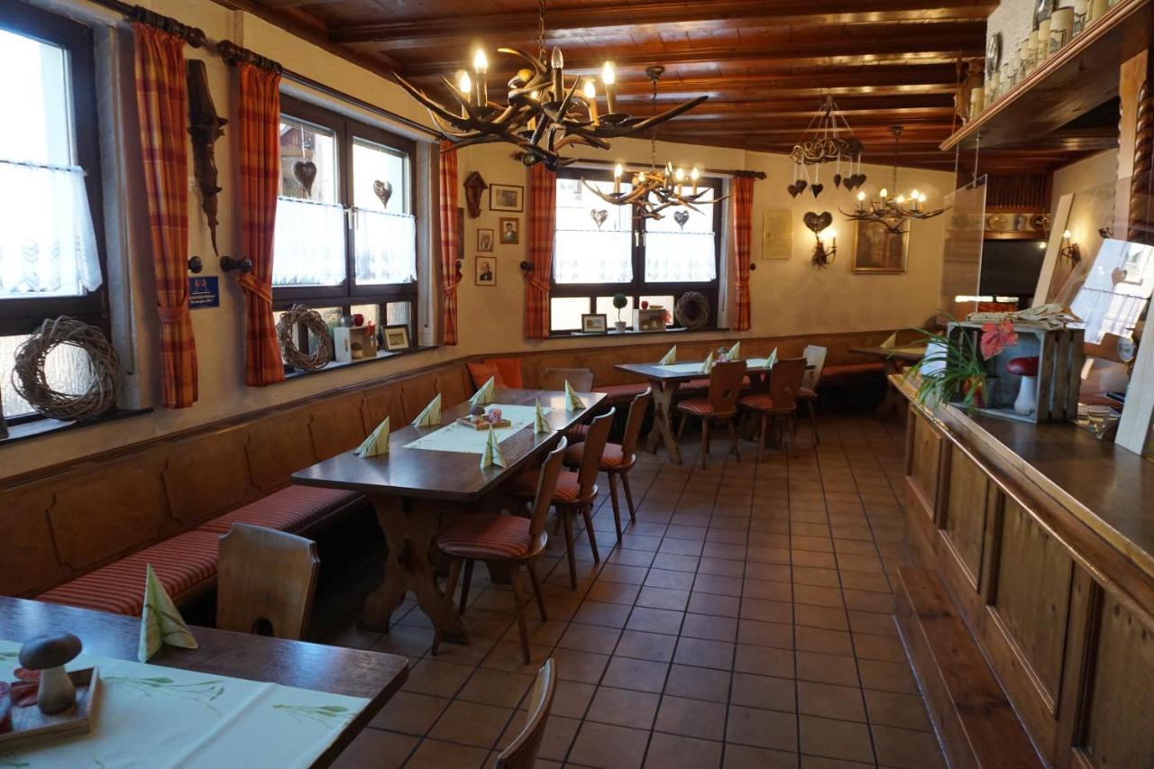 Gasthof Zum Loewen メスペルブルン エクステリア 写真